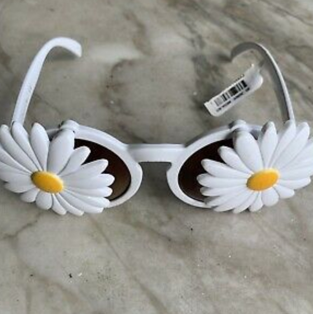 Daisy Sunglasses Circus By Sam ๐ฅณ NWT ๐ SCRATCH FREE - Picture 9 of 13